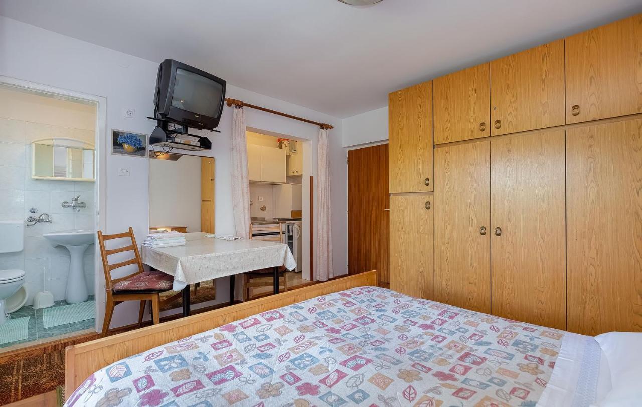 Apartamento Ana Poreč Exterior foto